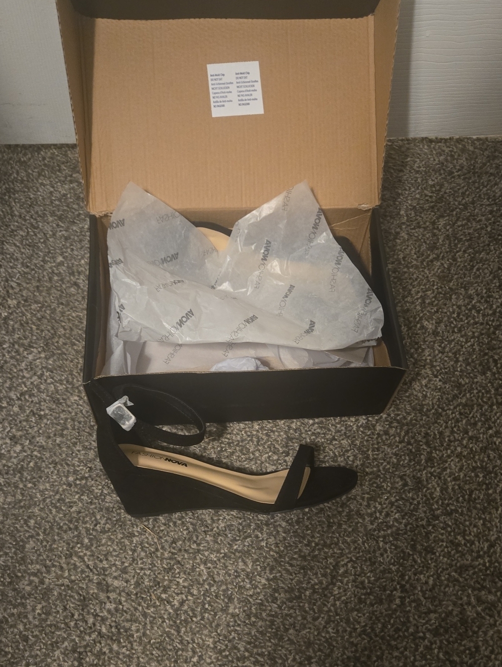 Mini Wedge - Picture 7 of 7